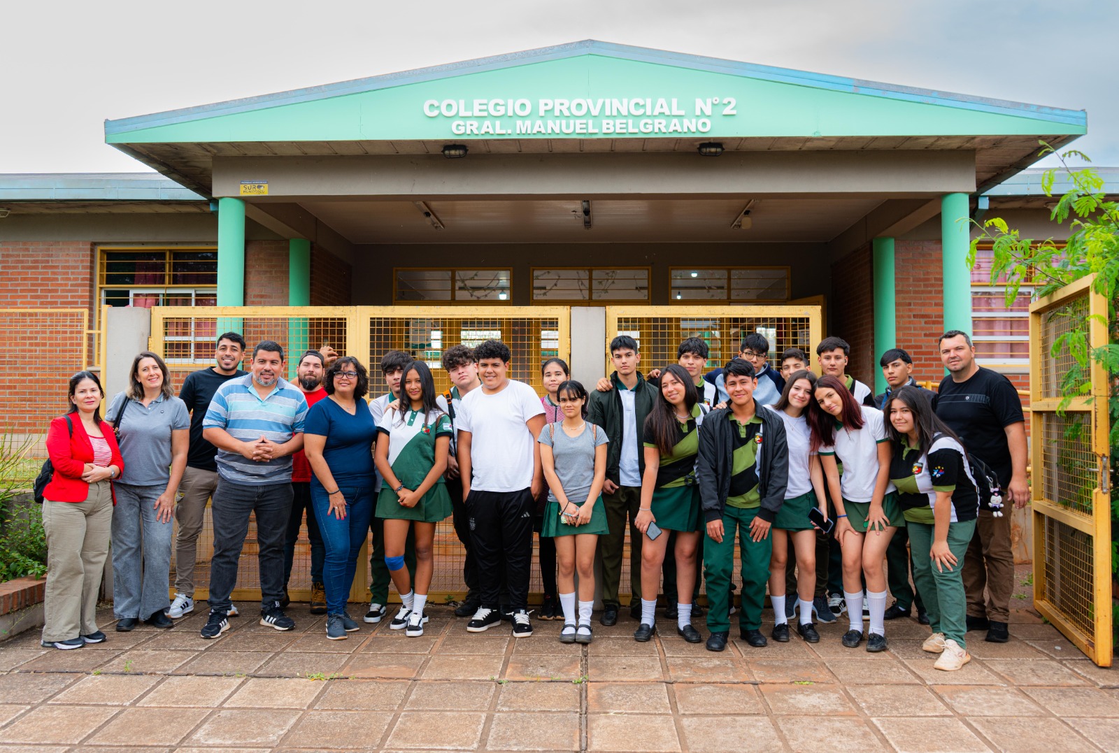 <p>El “Neo Tour del Conocimiento” vincula educación, tecnología e innovación </p>